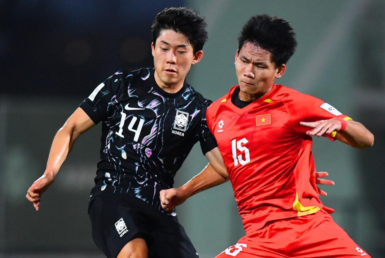 天博体育-韩媒：拿不下10人越南却说“还没到完全体”；留给韩国队的时间不多了